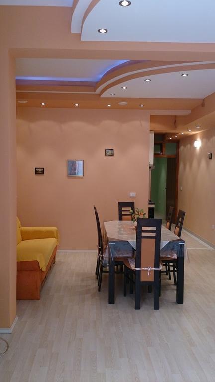 Urban Apartment Μακάρσκα Δωμάτιο φωτογραφία
