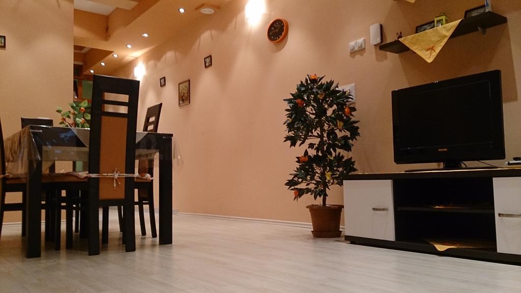 Urban Apartment Μακάρσκα Δωμάτιο φωτογραφία